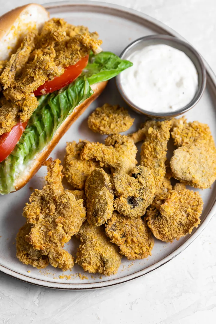 “Airfryer'da Mısır Gevrekli Çıtır Mantar” başlıklı tarifin fotoğrafı (Mushroom Council)