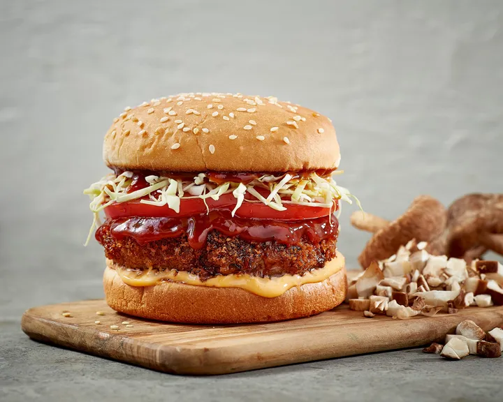 “Çıtır Katsu Mantarlı Burger” başlıklı tarifin fotoğrafı (Mushroom Council)