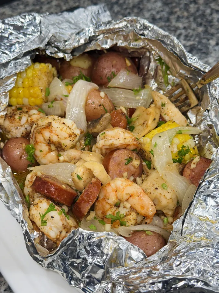 “Folyoda Cajun Karides ve Mantar” başlıklı tarifin fotoğrafı (Mushroom Council)