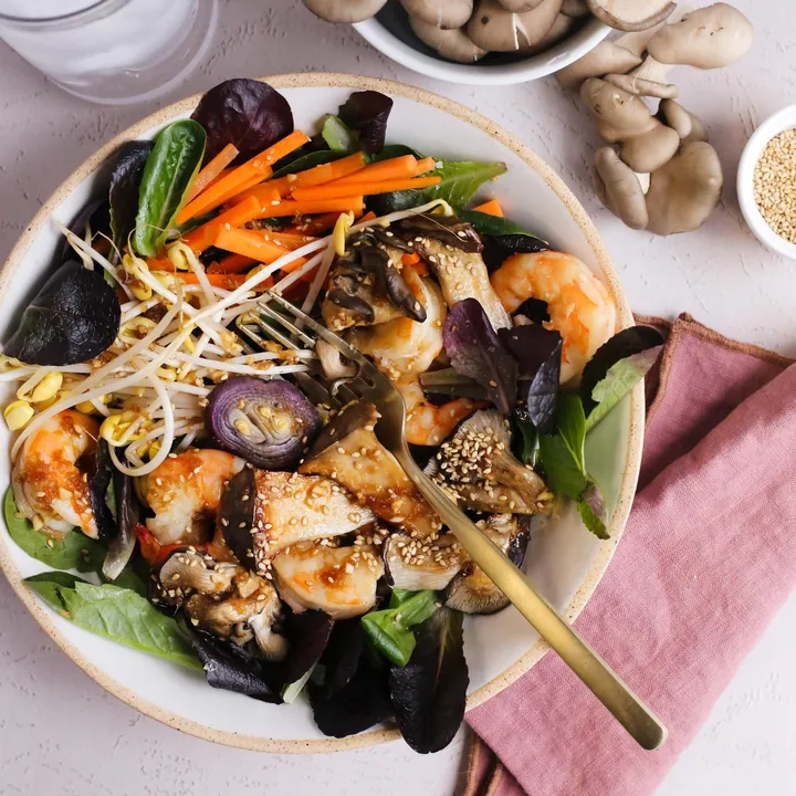 “Karidesli King Oyster Salatası” başlıklı tarifin fotoğrafı (Mushroom Council)
