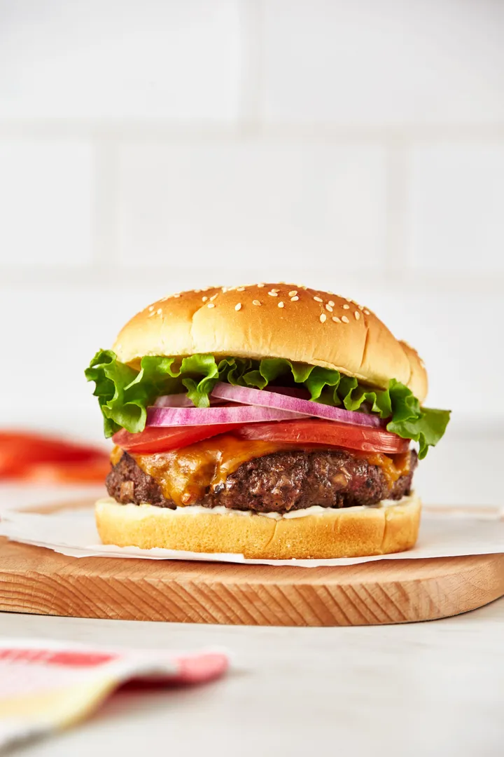 “Klasik Mantarlı Burger” başlıklı tarifin fotoğrafı (Mushroom Council)