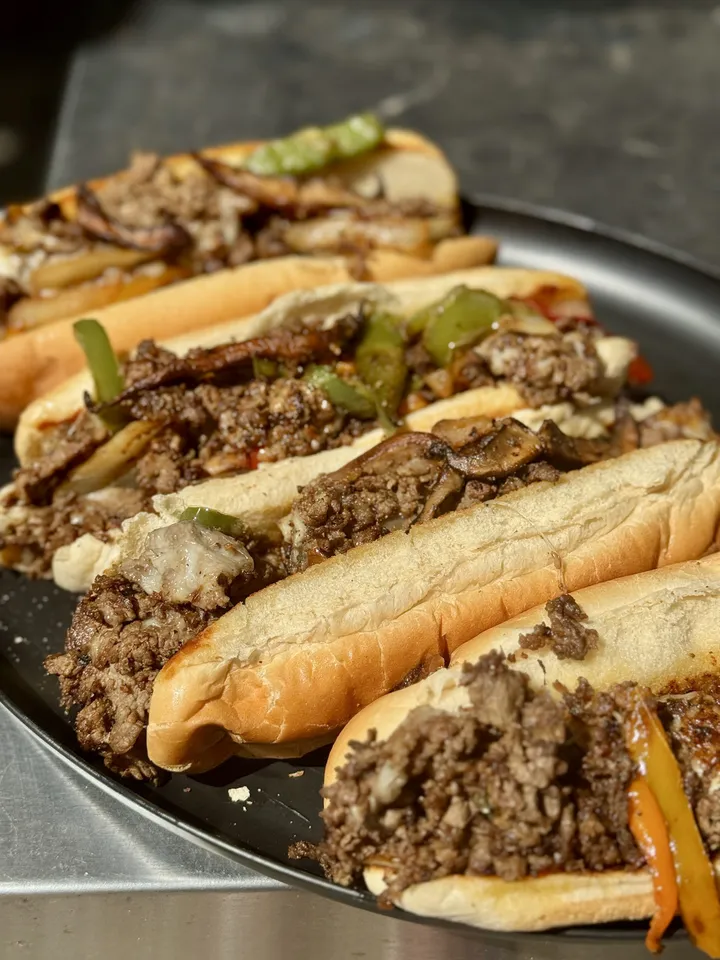 “Mantarlı Philly Cheesesteak” başlıklı tarifin fotoğrafı (Mushroom Council)