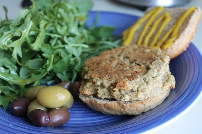 “Mantarlı Sebzeli Burger” başlıklı tarifin fotoğrafı (Mushroom Council)