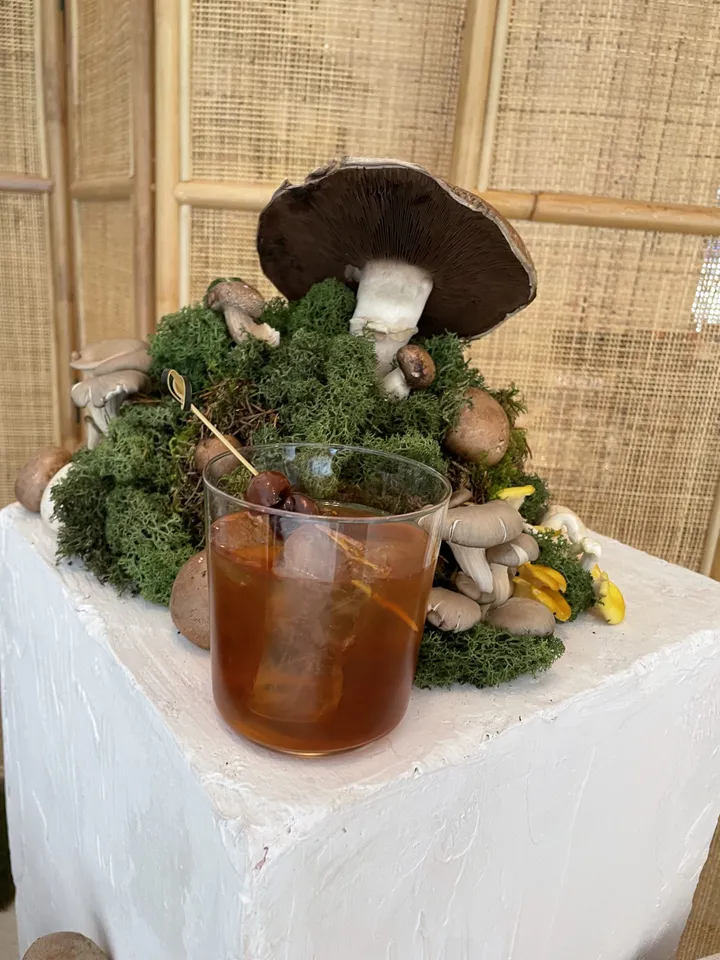 “Shiitake Old Fashioned” başlıklı tarifin fotoğrafı (Mushroom Council)