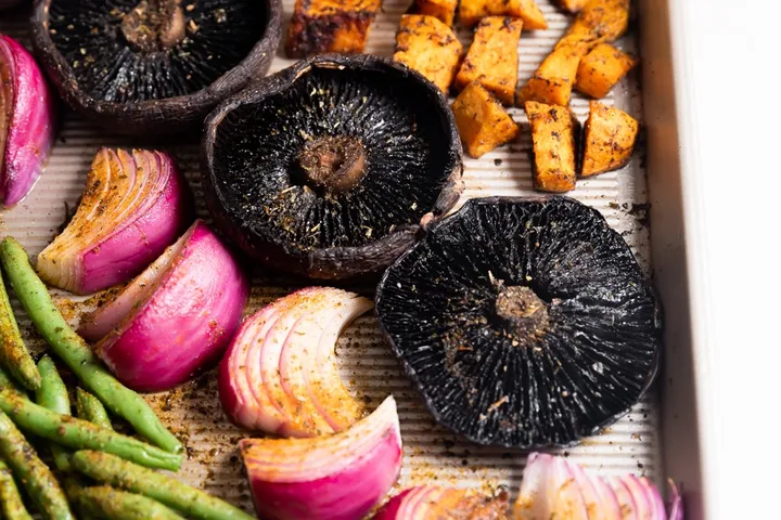 “Tepside Mantarlı Tatlı Patates ve Fasulye” başlıklı tarifin fotoğrafı (Mushroom Council)